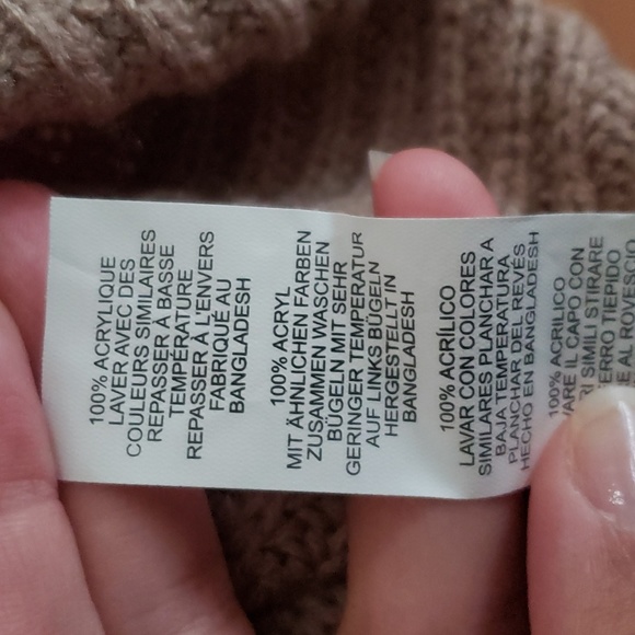 Chuncky Oversized Color Block Knit Sweater - Picture 10 of 10